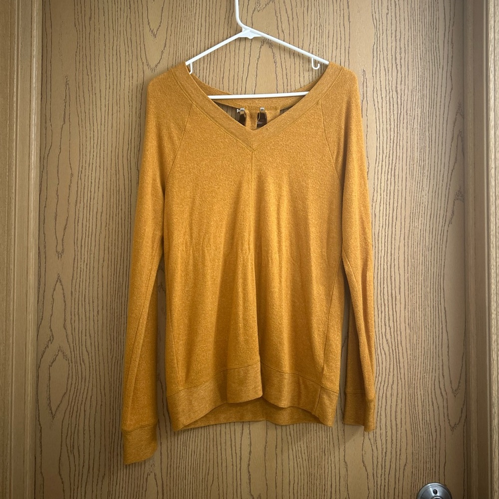 Long sleeve top